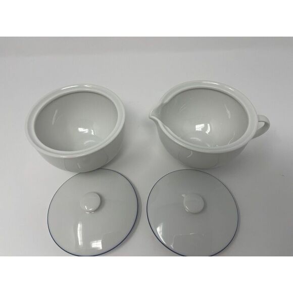 Crate & Barrel Epoch Blue Line Sugar Creamer Japan Kathleen Wills Discontinued - Picture 3 of 4